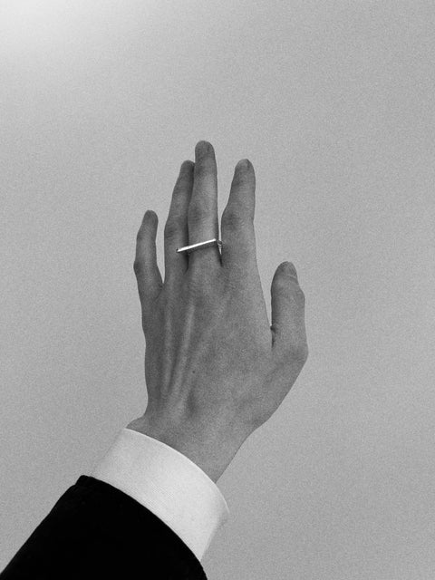 I HOLD YOU LIKE A LINE
