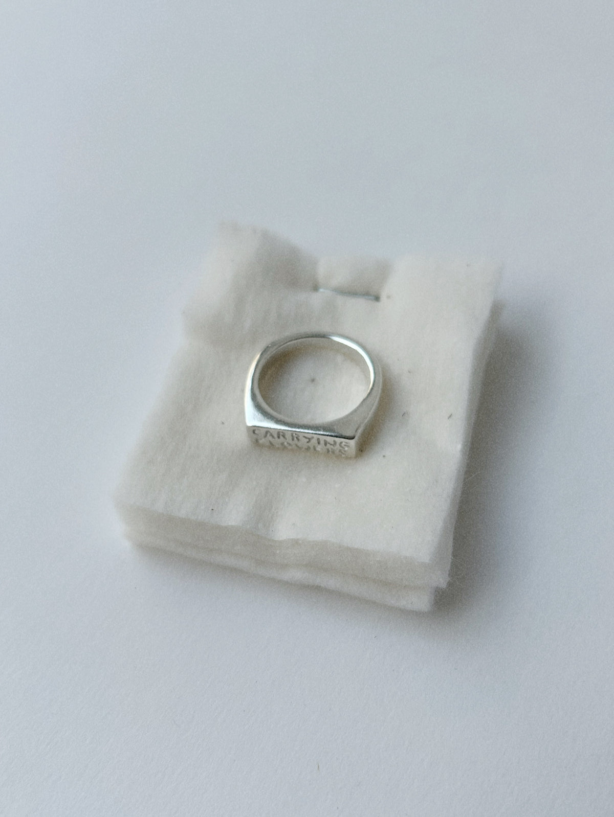 CARRYING FLOWERS – RING