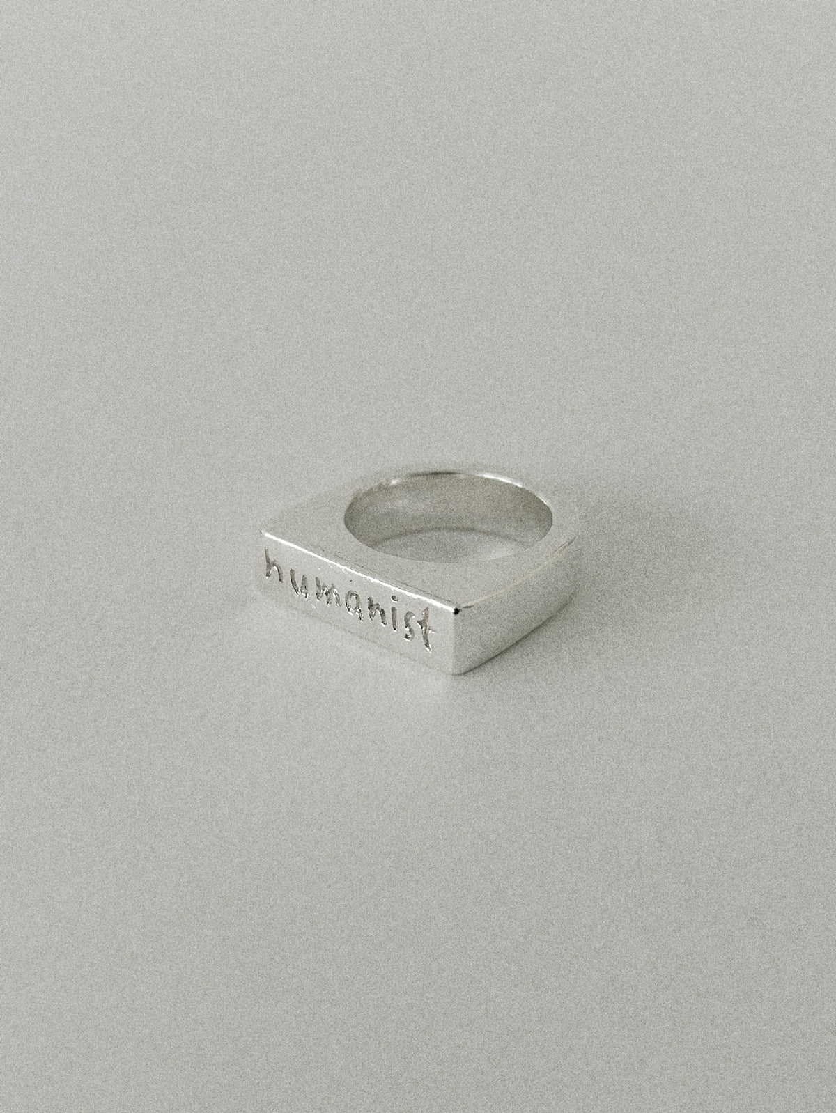 'HUMANIST' SIGNET RING II (WRITTEN)