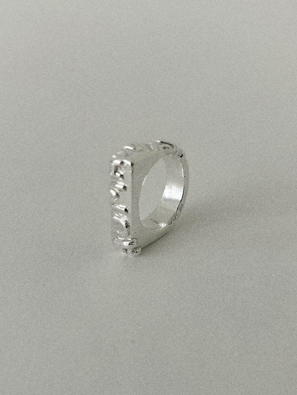 'HUMANIST' SIGNET RING (MOLTEN)