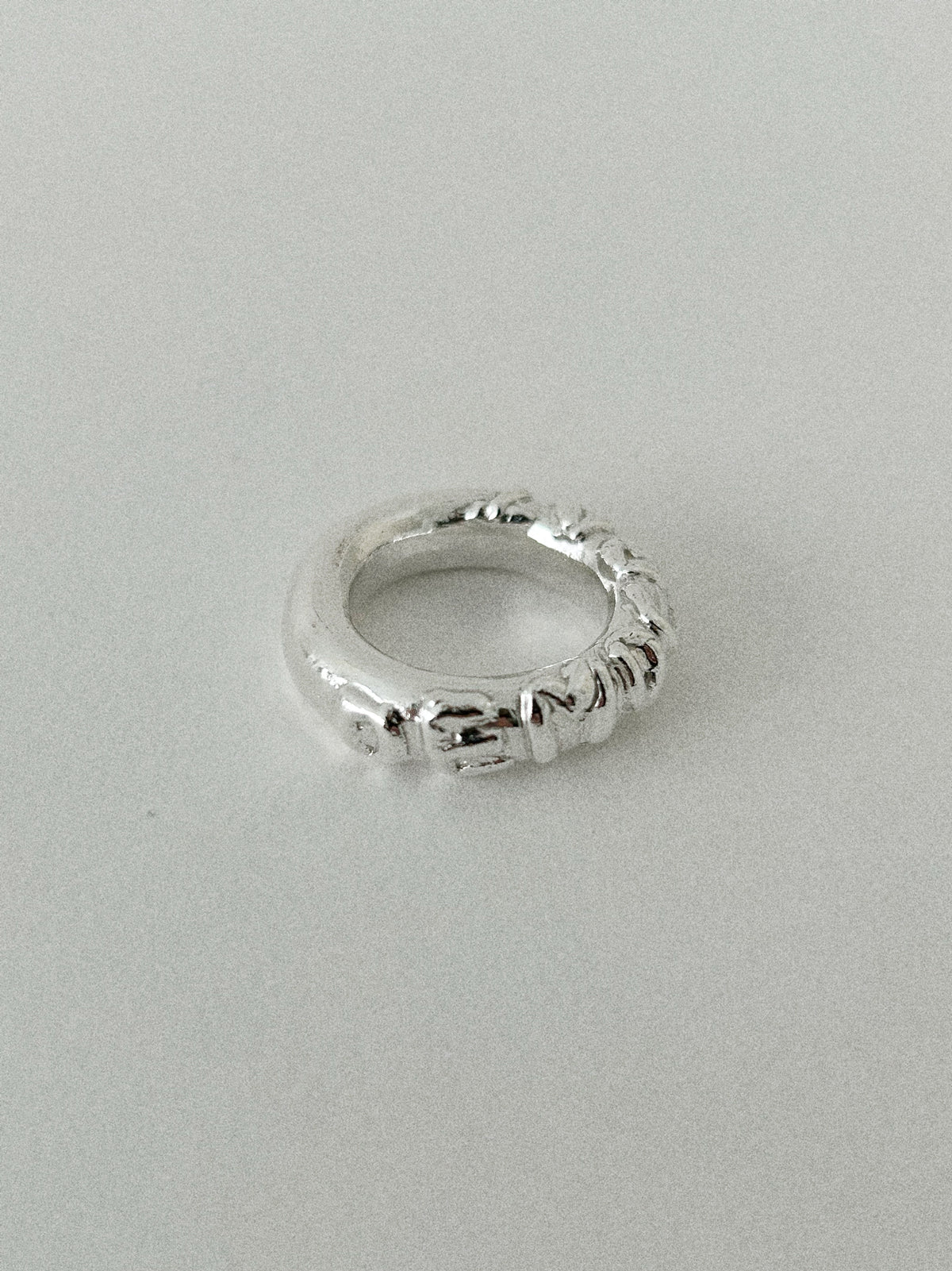 'DEMOCRAT' ORGANIC RING (MOLTEN)