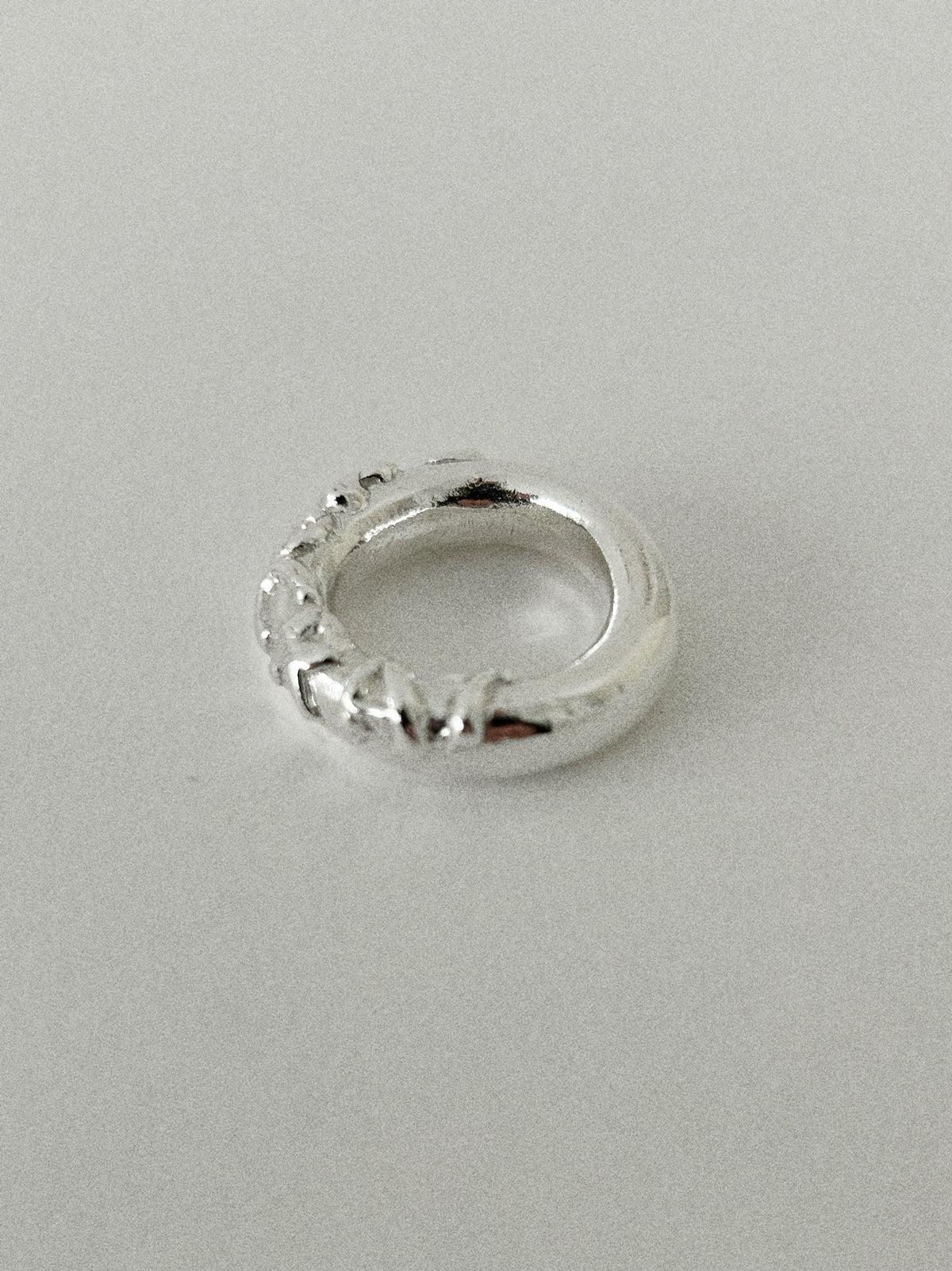 'DEMOCRAT' ORGANIC RING (MOLTEN)