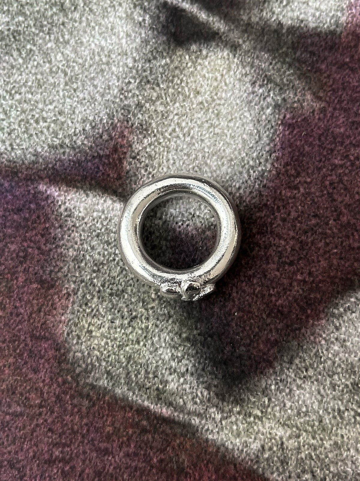 ONE FLOWER – organic round ring