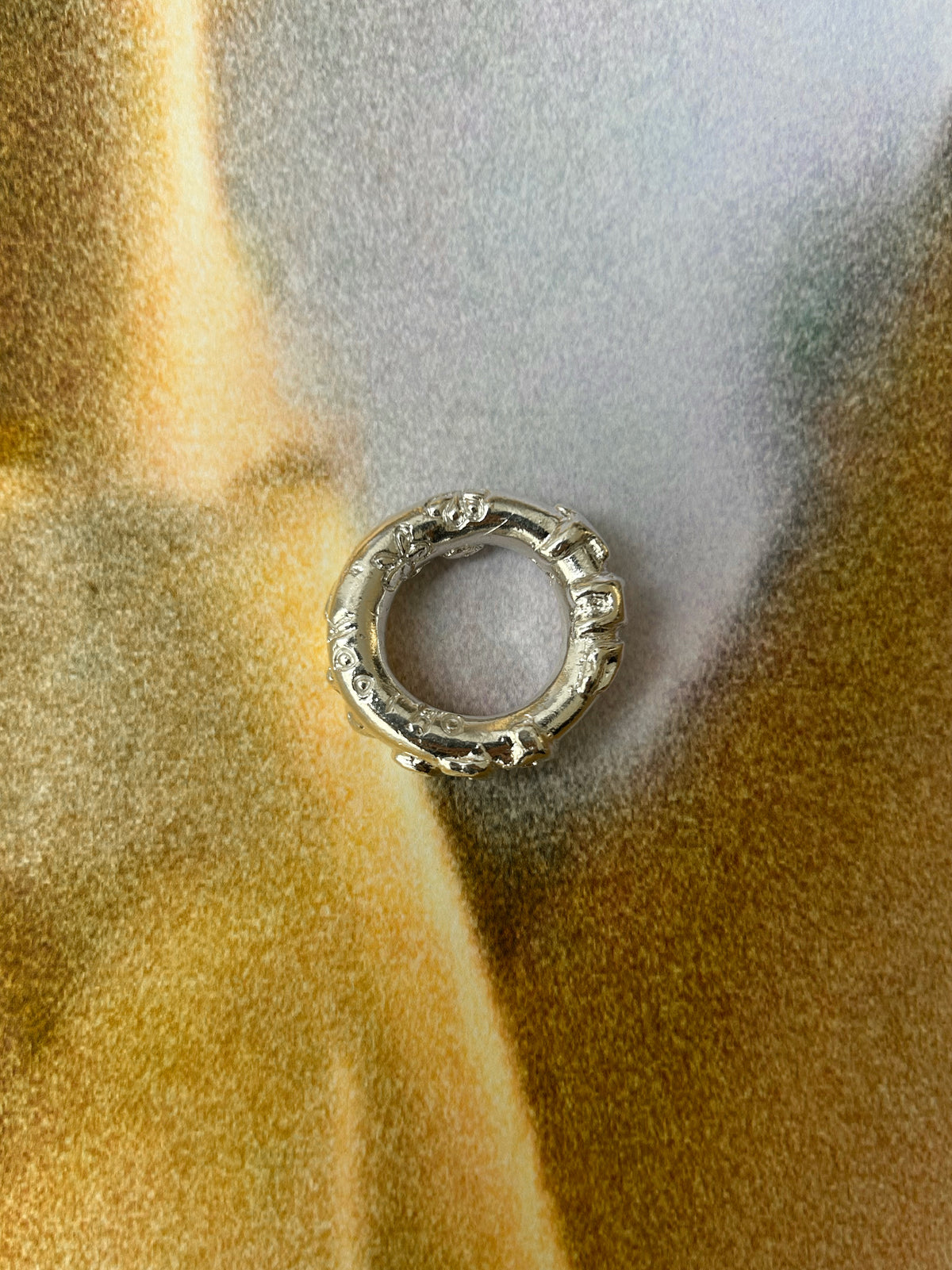 ALL THE PRETTY FLOWERS – organic round ring