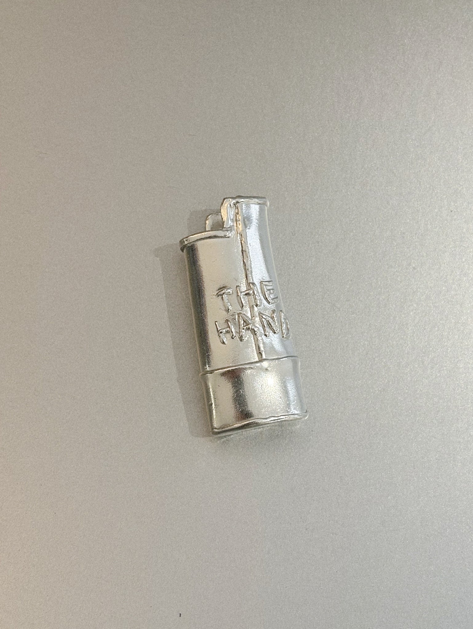 THE HAND – LIGHTER CASE